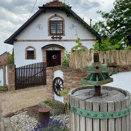 Kouzelna Chaloupka