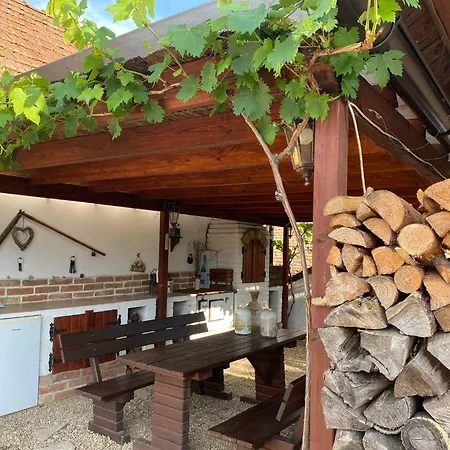 Holiday home Kouzelna Chaloupka *