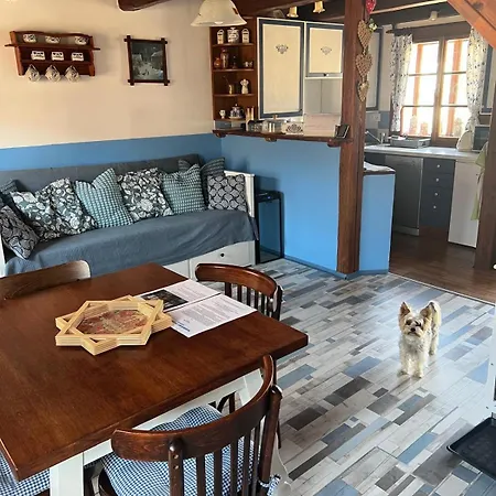Kouzelna Chaloupka Holiday home Dyjakovice